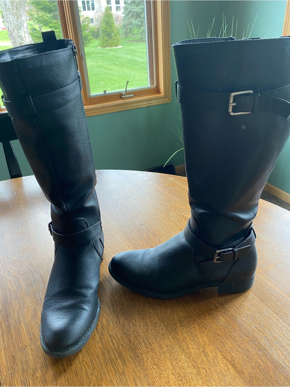 Classic Black Women's Tall Buckle Boots - Comfortable Riding Style